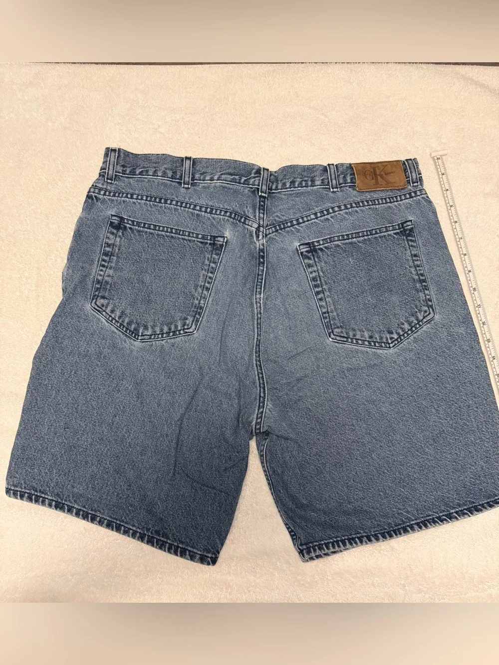 Calvin Klein Jeans Men's Medium Wash Denim Shorts Jorts